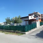 Duje *