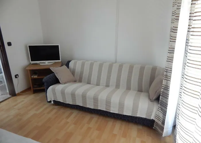 Duje Апартаменты Петрчане