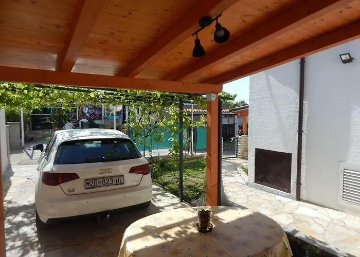 Апартаменты Duje *