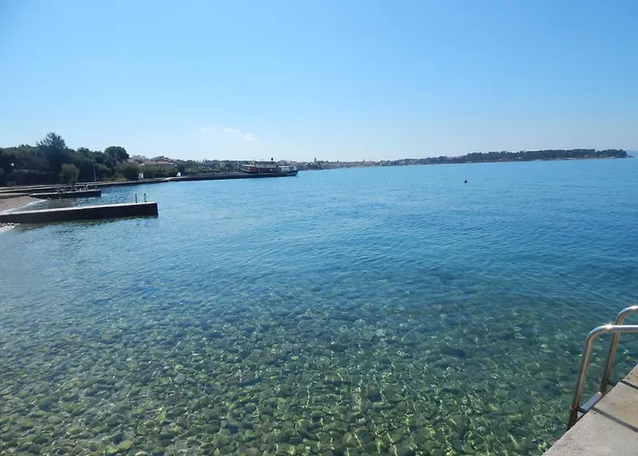 Duje Апартаменты